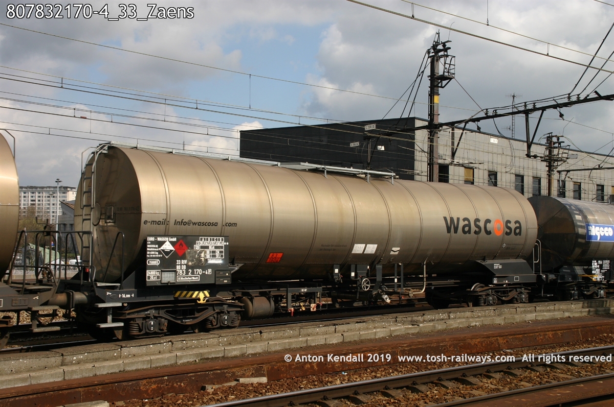 807832170-4_33_Zaens.jpg